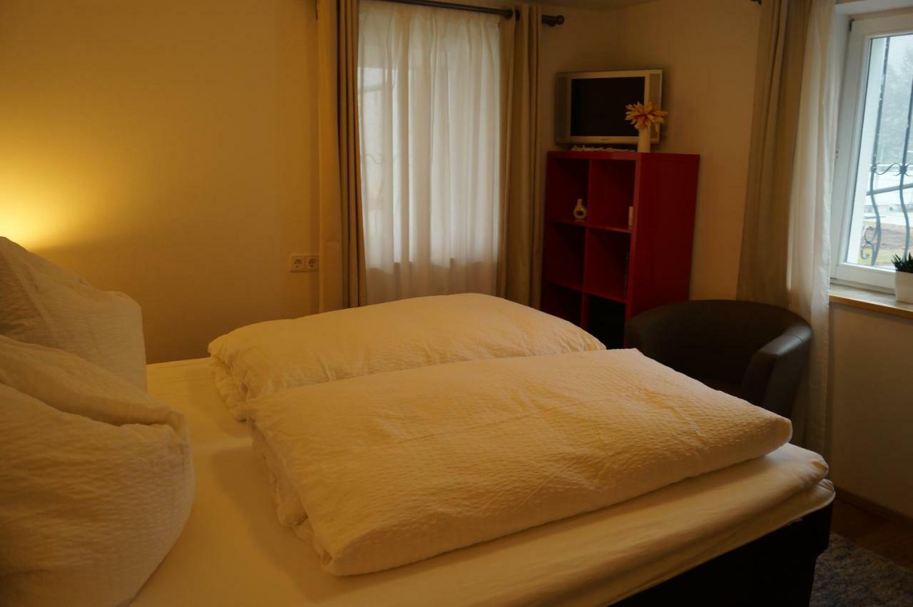 Traumhafte Ferienwohnung Mit Pool Steinen  Exterior foto